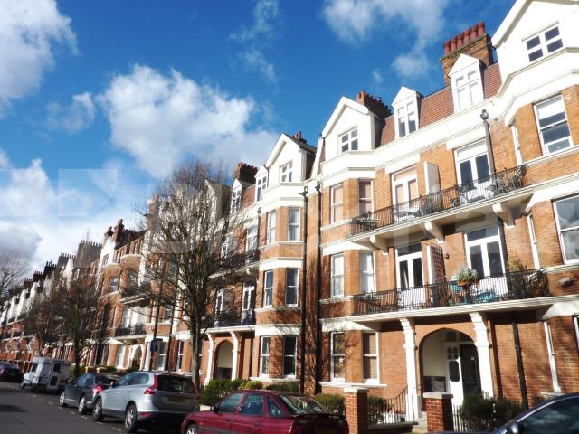 			NEW INSTRUCTION!, 3 Bedroom, 1 bath, 1 reception Flat			 Delaware Mansions Delaware Road, MAIDA VALE